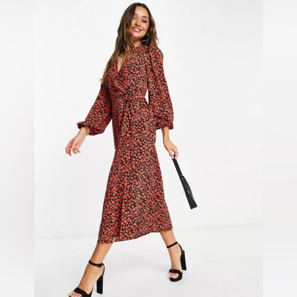 👉ASOS glamorous midi wrap dress in red rose floral, size 8